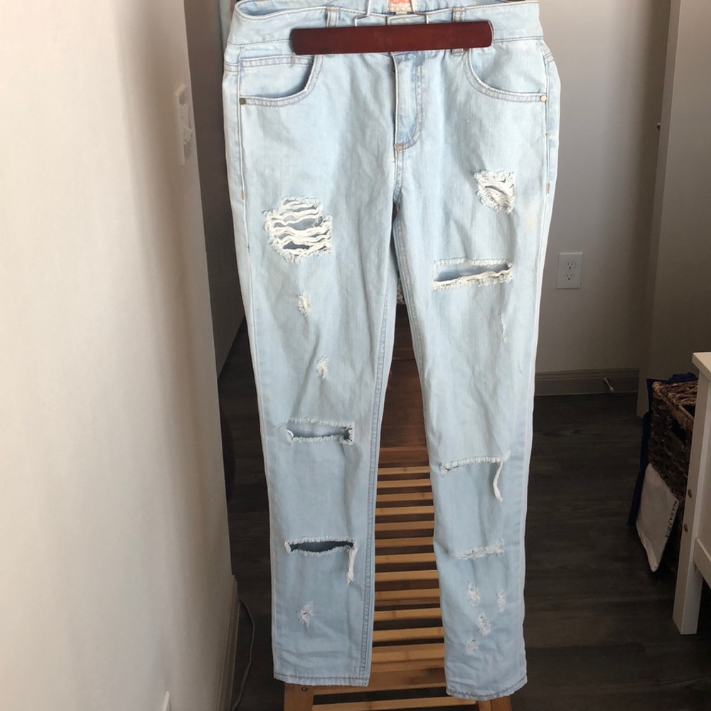 GB distressed boyfriend ankle jeans